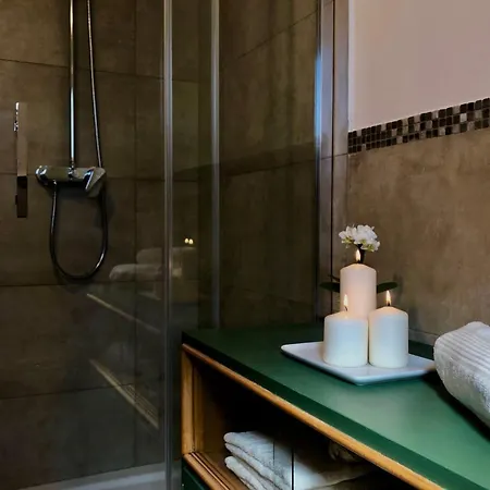 Apartma Dora, Sirci Gracisce