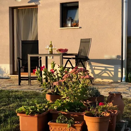 Apartamento Apartma Dora, Sirci Gračišče
